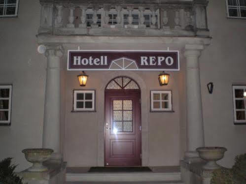 Repo Hotel Kuressaare Buitenkant foto